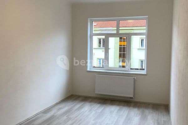 Prenájom bytu 2-izbový 55 m², Na Veselí, Hlavní město Praha