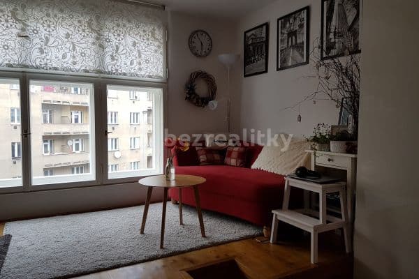 Prenájom bytu 1-izbový 27 m², Praha, Praha