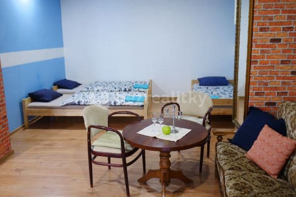 Prenájom bytu  42 m², Ruská, Teplice, Ústecký kraj