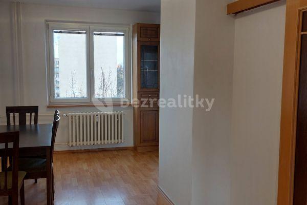 Prenájom bytu 4-izbový 75 m², Hlavní, Hlavní město Praha