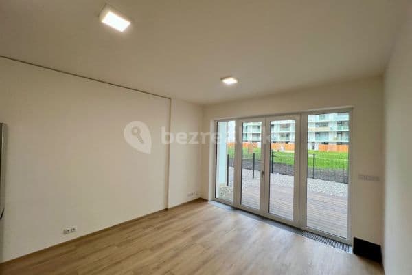 Prenájom bytu 1-izbový 27 m², Trnitá, Brno