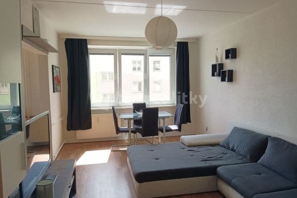 Predaj bytu 3-izbový 67 m², Komenského, 