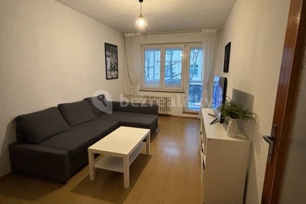 Prenájom bytu 2-izbový 62 m², Starostrašnická, Praha, Praha
