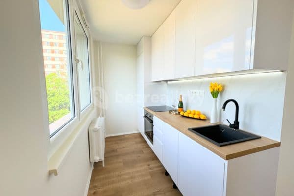 Predaj bytu 3-izbový 63 m², Bělehradská, Pardubice, Pardubický kraj