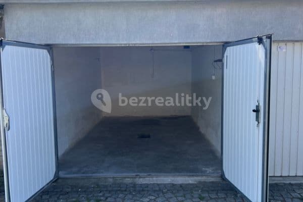Prenájom garáže 15 m², Dubečská, Praha, Praha