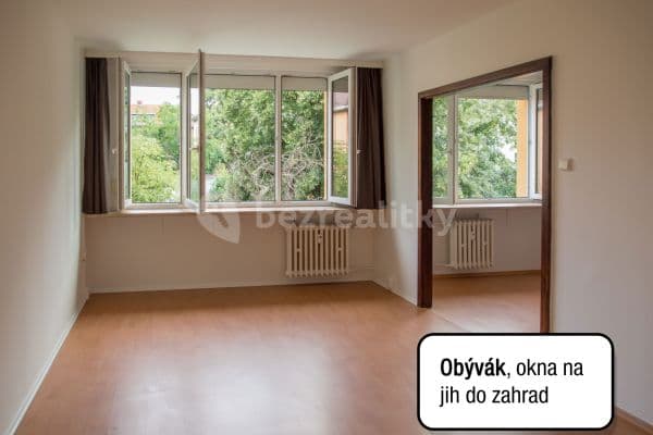 Prenájom bytu 3-izbový 68 m², Křenická, Praha