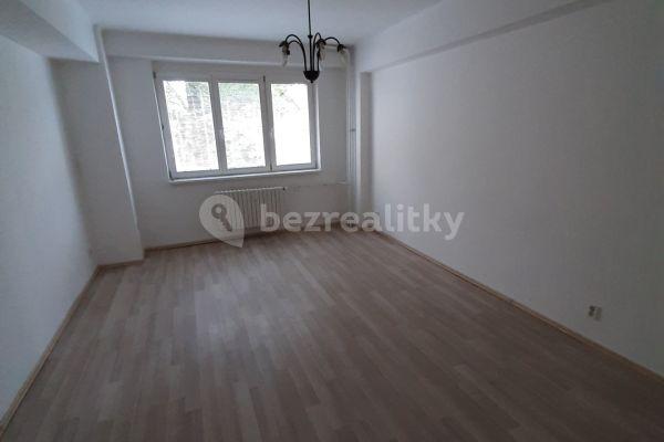 Prenájom bytu 2-izbový 65 m², Kubánské náměstí, Hlavní město Praha