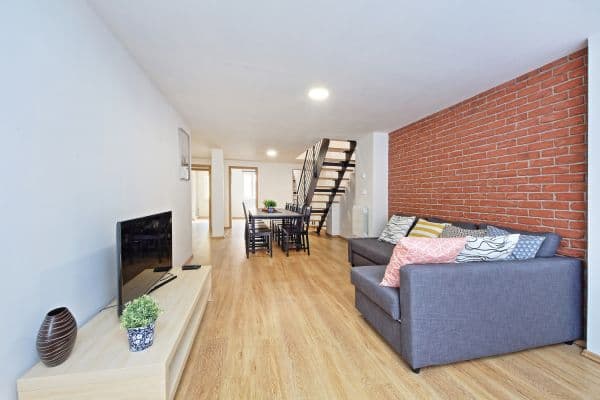 Prenájom bytu  110 m², Na Bojišti, Praha