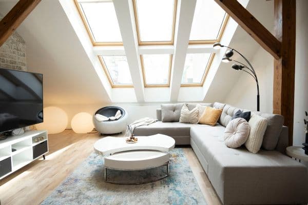 Prenájom bytu 100 m², Opletalova, Praha Prenájom bytu 100 m², Opletalova, Praha