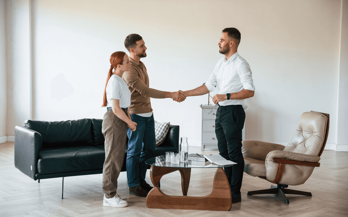 Aby ste mali lepšiu predstavu, ako sa nájomník bude v byte správať, poproste záujemcu o referenciu od predchádzajúceho majiteľa.