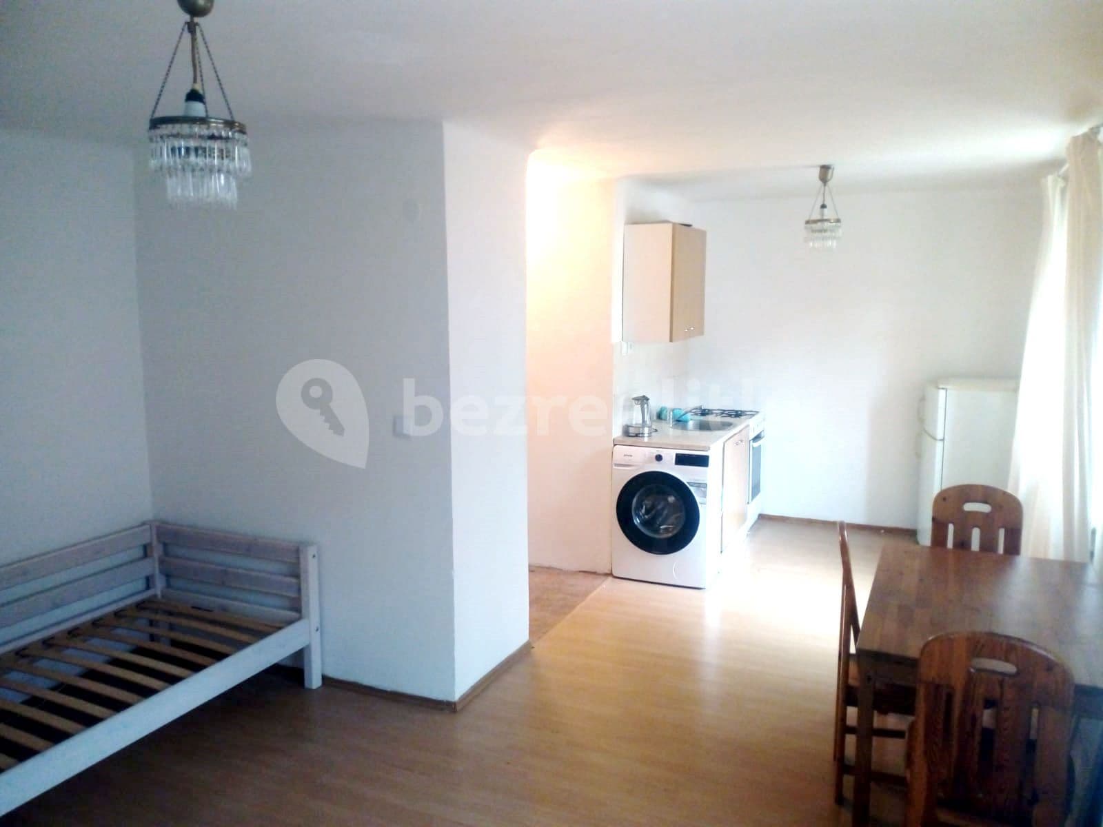 Prenájom bytu 1-izbový 36 m², Stallichova, Praha, Praha Prenájom bytu 1-izbový 36 m², Stallichova, Praha, Praha