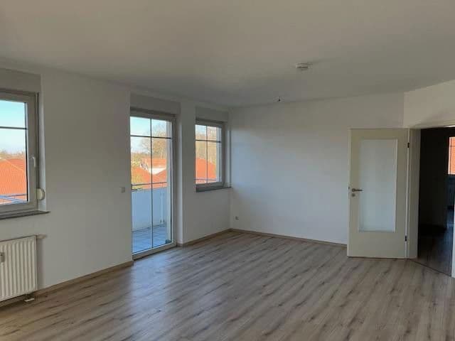 Prenájom bytu 2-izbový 76 m², Leipzig, Sasko Prenájom bytu 2-izbový 76 m², Leipzig, Sasko