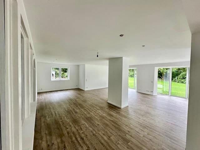 Predaj domu 200 m², pozemek 5.480 m², Luhkamp 5, Bispingen, Dolné Sasko Predaj domu 200 m², pozemek 5.480 m², Luhkamp 5, Bispingen, Dolné Sasko