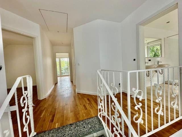 Predaj domu 200 m², pozemek 5.480 m², Luhkamp 5, Bispingen, Dolné Sasko Predaj domu 200 m², pozemek 5.480 m², Luhkamp 5, Bispingen, Dolné Sasko