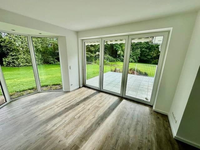 Predaj domu 200 m², pozemek 5.480 m², Luhkamp 5, Bispingen, Dolné Sasko Predaj domu 200 m², pozemek 5.480 m², Luhkamp 5, Bispingen, Dolné Sasko