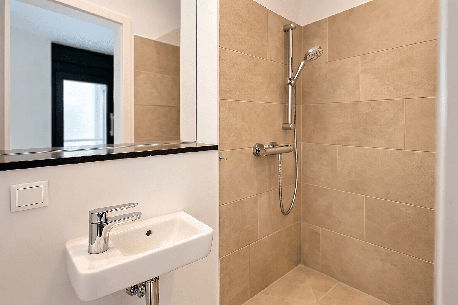 Prenájom domu 200 m², pozemek 246 m², Charlotte-Salomon-Hain 9, Berlin, Berlín Prenájom domu 200 m², pozemek 246 m², Charlotte-Salomon-Hain 9, Berlin, Berlín