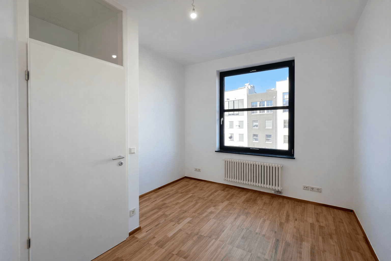 Prenájom domu 200 m², pozemek 246 m², Charlotte-Salomon-Hain 9, Berlin, Berlín Prenájom domu 200 m², pozemek 246 m², Charlotte-Salomon-Hain 9, Berlin, Berlín