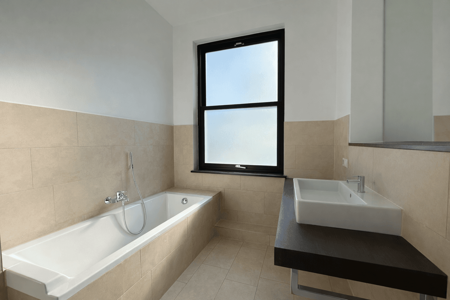 Prenájom domu 200 m², pozemek 246 m², Charlotte-Salomon-Hain 9, Berlin, Berlín Prenájom domu 200 m², pozemek 246 m², Charlotte-Salomon-Hain 9, Berlin, Berlín