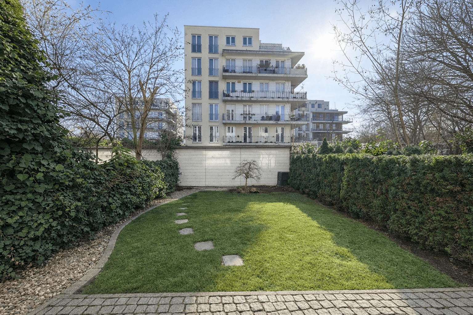 Prenájom domu 200 m², pozemek 246 m², Charlotte-Salomon-Hain 9, Berlin, Berlín Prenájom domu 200 m², pozemek 246 m², Charlotte-Salomon-Hain 9, Berlin, Berlín