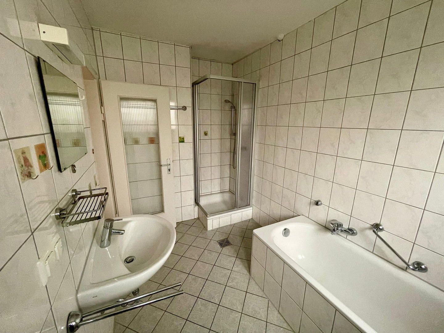 Predaj domu 554 m², pozemek 850 m², Spiegelgartenstr. 40, Herzogenaurach, Bavorsko Predaj domu 554 m², pozemek 850 m², Spiegelgartenstr. 40, Herzogenaurach, Bavorsko