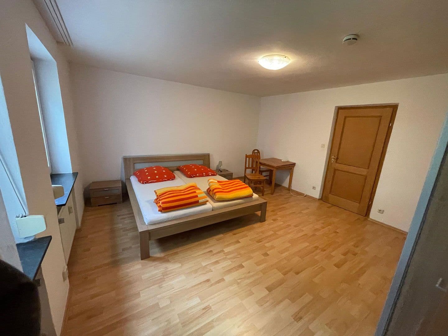 Predaj domu 554 m², pozemek 850 m², Spiegelgartenstr. 40, Herzogenaurach, Bavorsko Predaj domu 554 m², pozemek 850 m², Spiegelgartenstr. 40, Herzogenaurach, Bavorsko