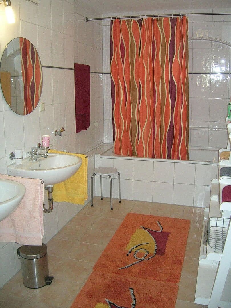 Prenájom bytu 2-izbový 54 m², Augsburg, Bavorsko Prenájom bytu 2-izbový 54 m², Augsburg, Bavorsko