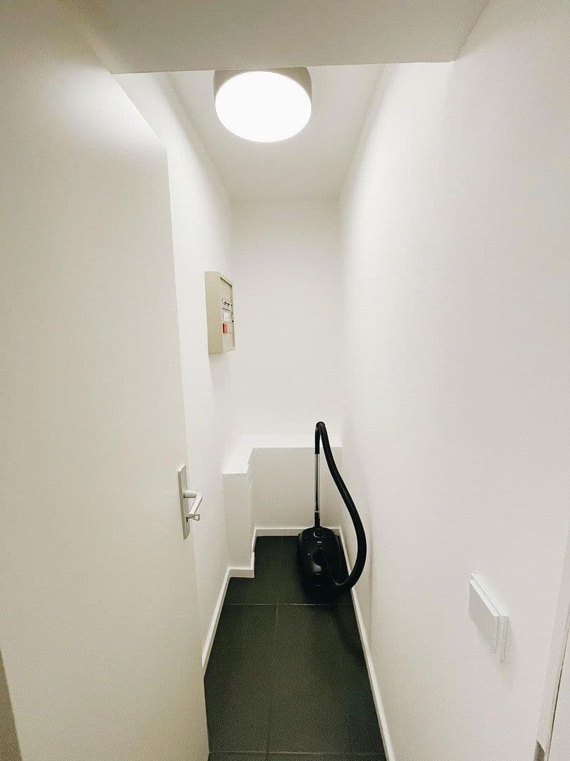 Prenájom bytu 1-izbový 33 m², Boschetsrieder Straße 55, München, Bavorsko Prenájom bytu 1-izbový 33 m², Boschetsrieder Straße 55, München, Bavorsko