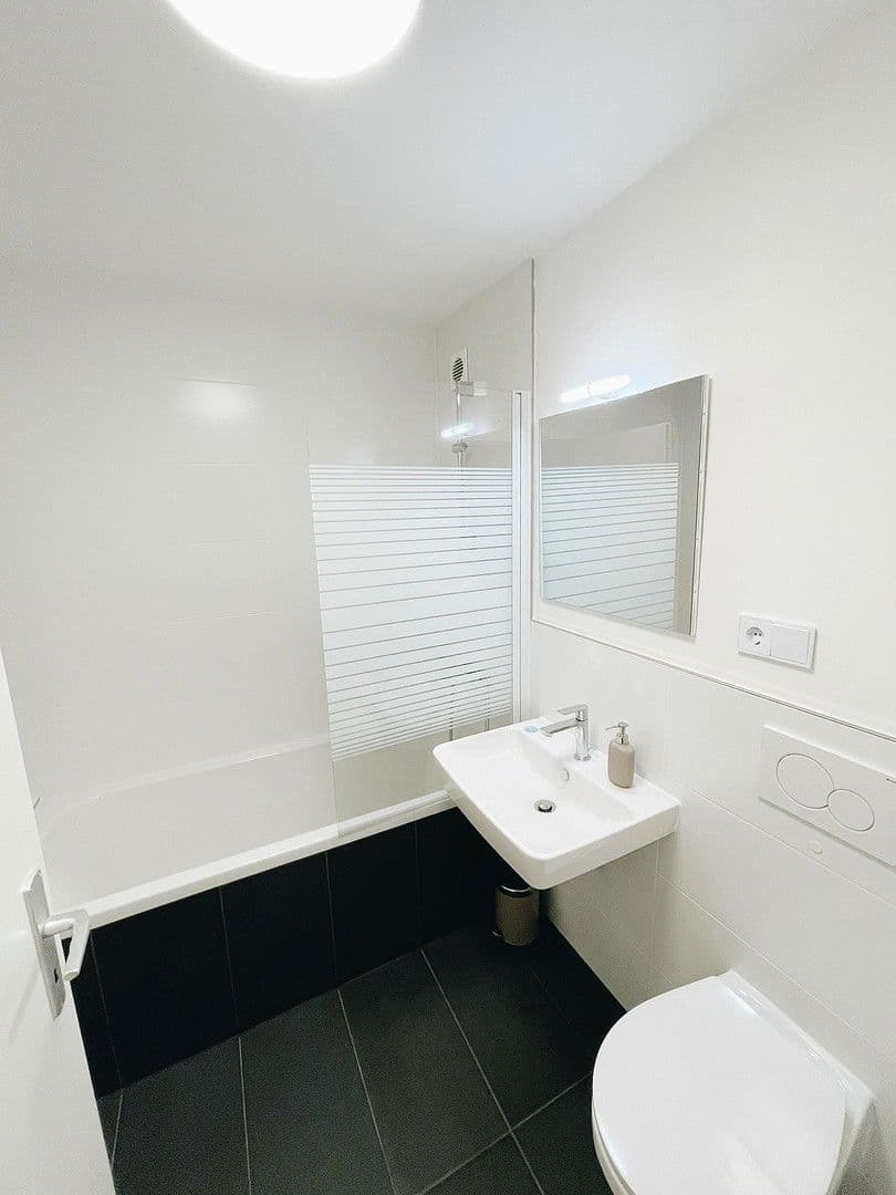 Prenájom bytu 1-izbový 33 m², Boschetsrieder Straße 55, München, Bavorsko Prenájom bytu 1-izbový 33 m², Boschetsrieder Straße 55, München, Bavorsko