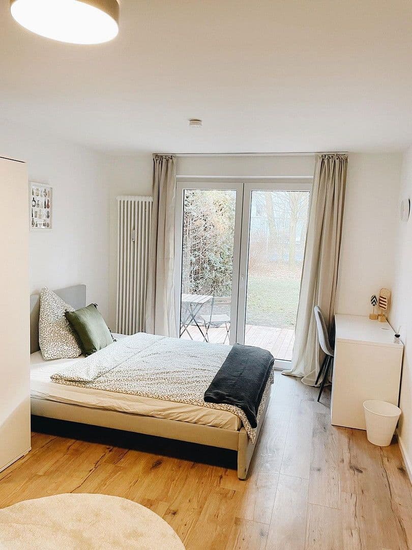 Prenájom bytu 1-izbový 33 m², Boschetsrieder Straße 55, München, Bavorsko Prenájom bytu 1-izbový 33 m², Boschetsrieder Straße 55, München, Bavorsko