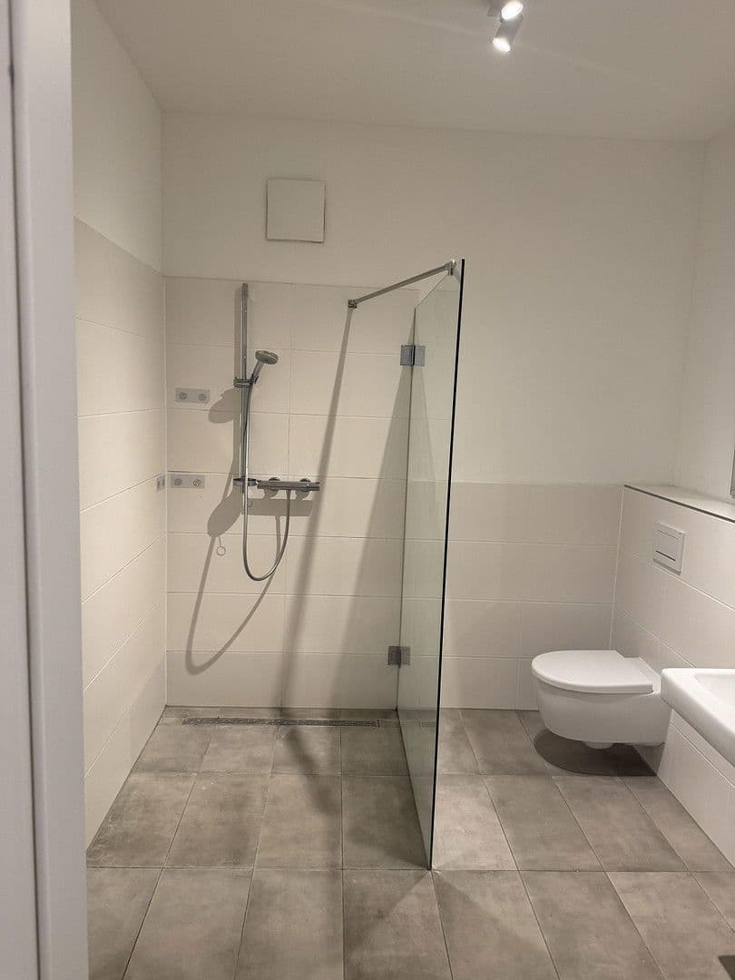 Prenájom bytu 3-izbový 91 m², Stallschreiberstraße 24, Berlin, Berlín Prenájom bytu 3-izbový 91 m², Stallschreiberstraße 24, Berlin, Berlín