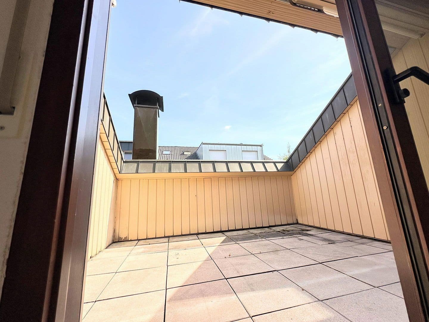 Predaj domu 320 m², pozemek 538 m², Gustav-Werner-Straße 10, Bönnigheim, Bádensko-Wurttembersko Predaj domu 320 m², pozemek 538 m², Gustav-Werner-Straße 10, Bönnigheim, Bádensko-Wurttembersko