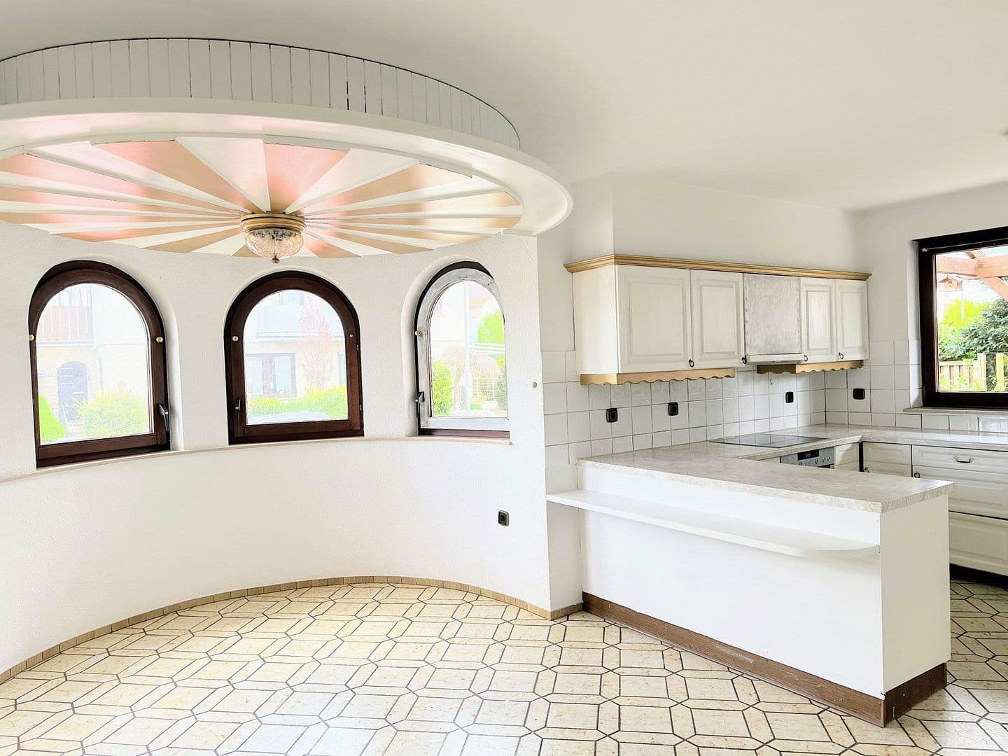 Predaj domu 320 m², pozemek 538 m², Gustav-Werner-Straße 10, Bönnigheim, Bádensko-Wurttembersko Predaj domu 320 m², pozemek 538 m², Gustav-Werner-Straße 10, Bönnigheim, Bádensko-Wurttembersko