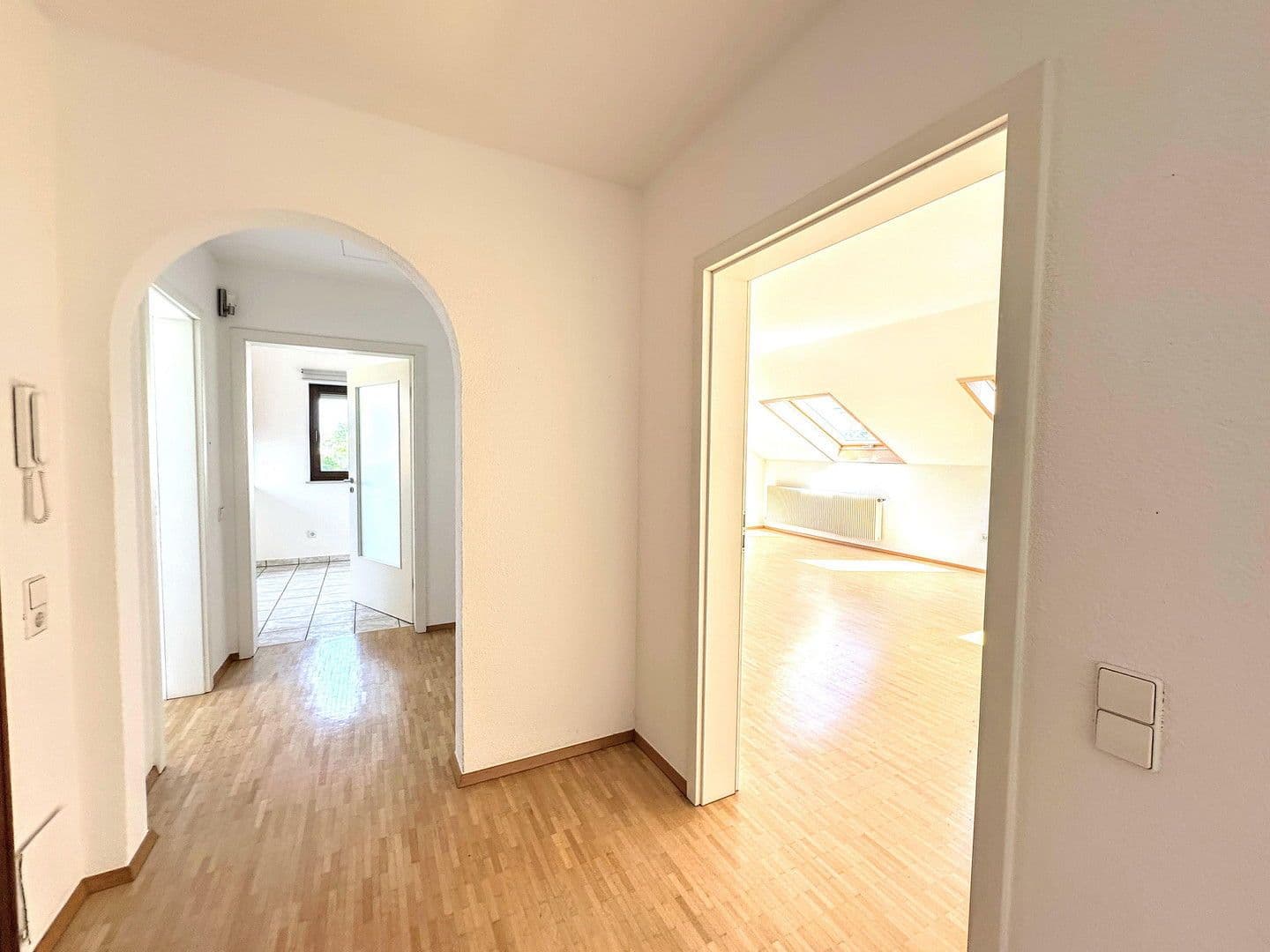 Predaj domu 320 m², pozemek 538 m², Gustav-Werner-Straße 10, Bönnigheim, Bádensko-Wurttembersko Predaj domu 320 m², pozemek 538 m², Gustav-Werner-Straße 10, Bönnigheim, Bádensko-Wurttembersko