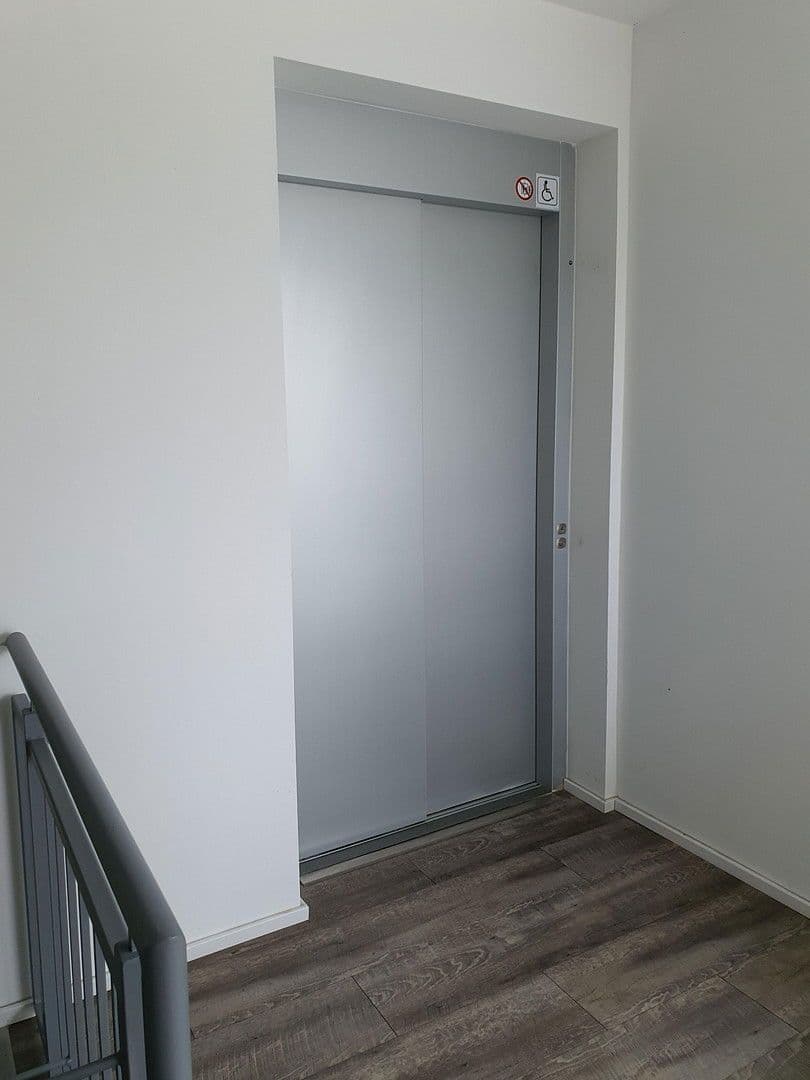 Prenájom bytu 2-izbový 34 m², Bruchmühler Str. 77, Fredersdorf-Vogelsdorf, Brandenbursko Prenájom bytu 2-izbový 34 m², Bruchmühler Str. 77, Fredersdorf-Vogelsdorf, Brandenbursko