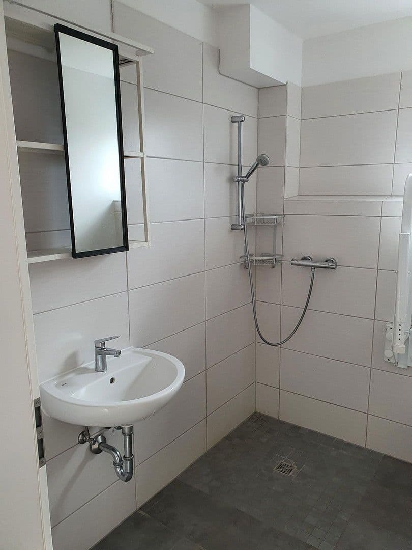 Prenájom bytu 2-izbový 34 m², Bruchmühler Str. 77, Fredersdorf-Vogelsdorf, Brandenbursko Prenájom bytu 2-izbový 34 m², Bruchmühler Str. 77, Fredersdorf-Vogelsdorf, Brandenbursko