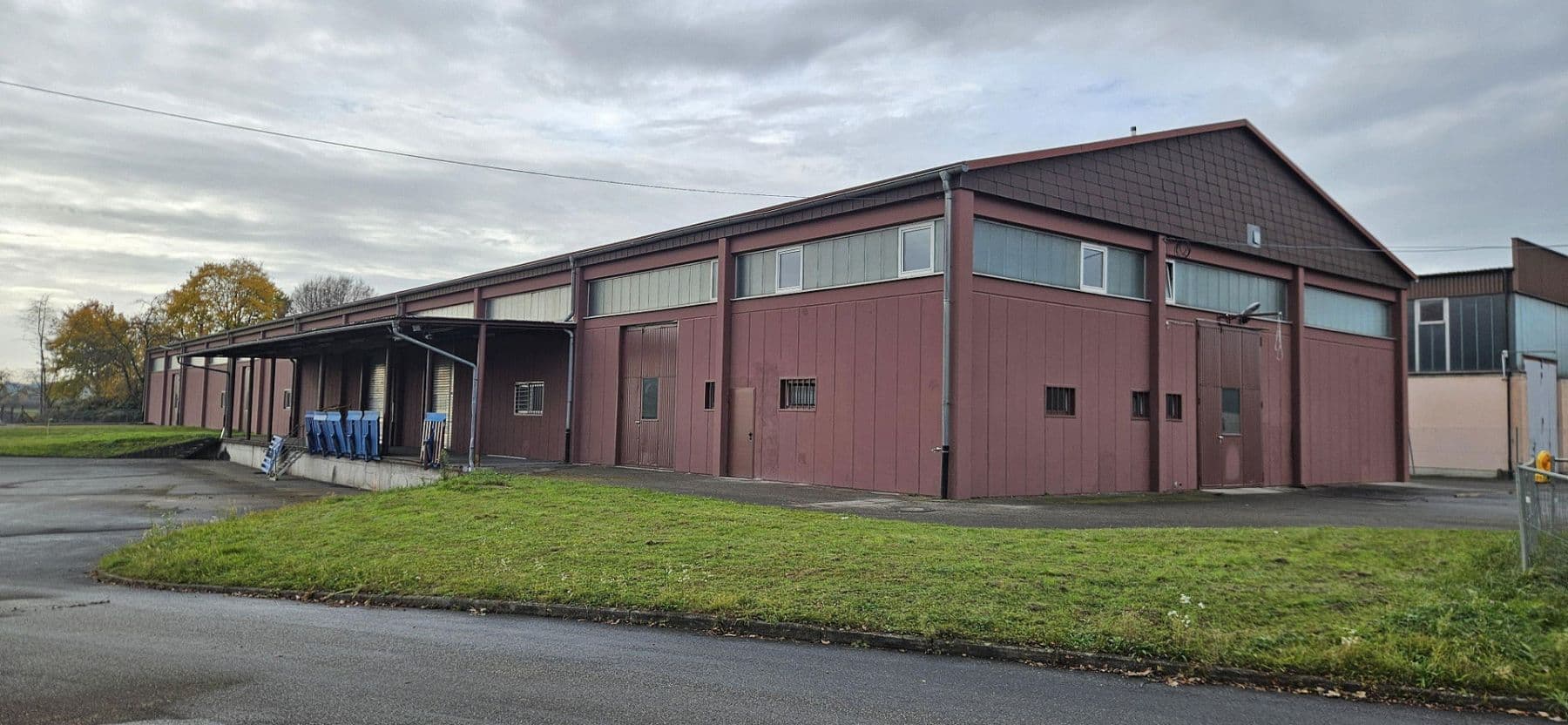 Prenájom nebytového priestoru 500 m², Hohberg, Bádensko-Wurttembersko Prenájom nebytového priestoru 500 m², Hohberg, Bádensko-Wurttembersko