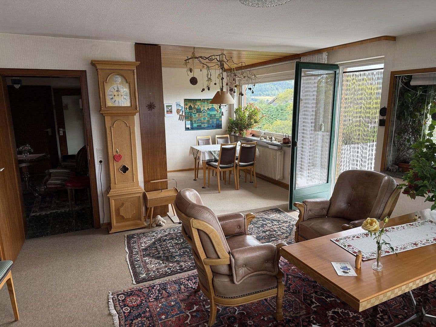 Predaj domu 190 m², pozemek 1.248 m², Reinhardshagen, Hesensko Predaj domu 190 m², pozemek 1.248 m², Reinhardshagen, Hesensko