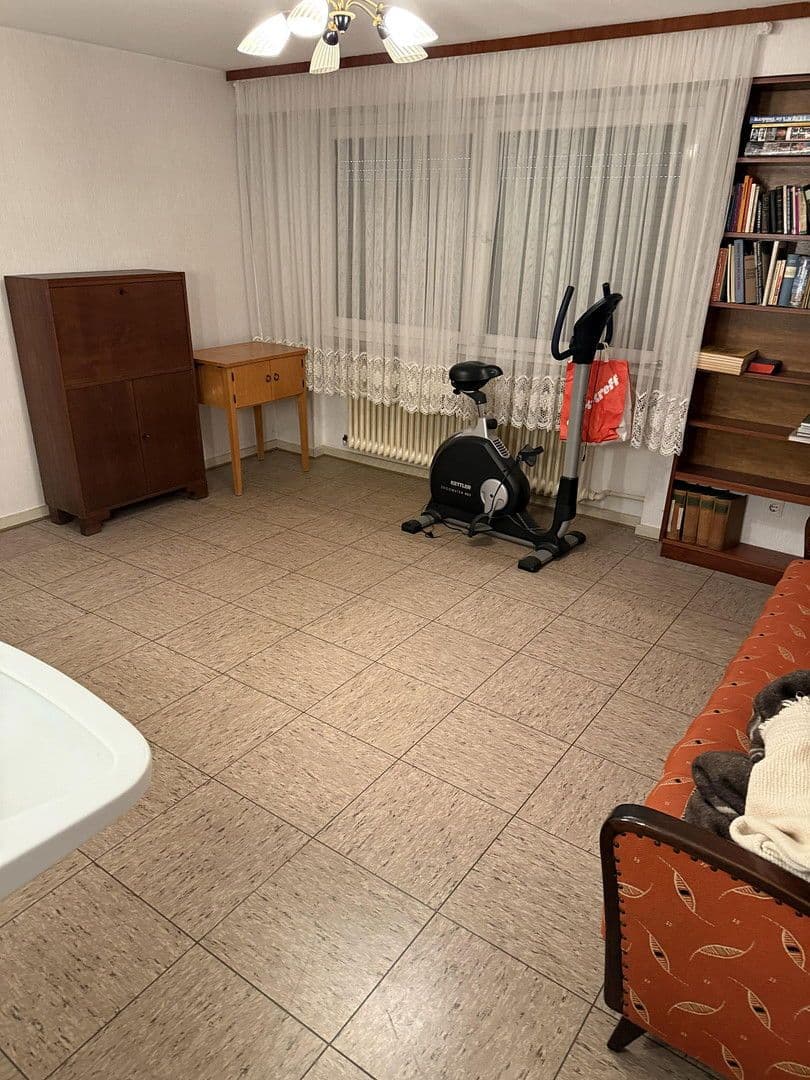 Predaj domu 190 m², pozemek 1.248 m², Reinhardshagen, Hesensko Predaj domu 190 m², pozemek 1.248 m², Reinhardshagen, Hesensko