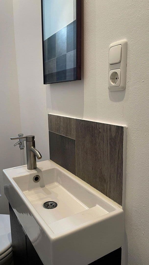 Predaj bytu 1-izbový 42 m², Koloniestrasse 33, Berlin, Berlín Predaj bytu 1-izbový 42 m², Koloniestrasse 33, Berlin, Berlín