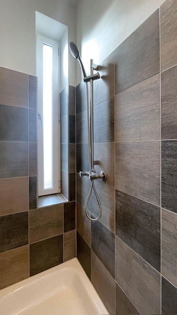 Predaj bytu 1-izbový 42 m², Koloniestrasse 33, Berlin, Berlín Predaj bytu 1-izbový 42 m², Koloniestrasse 33, Berlin, Berlín