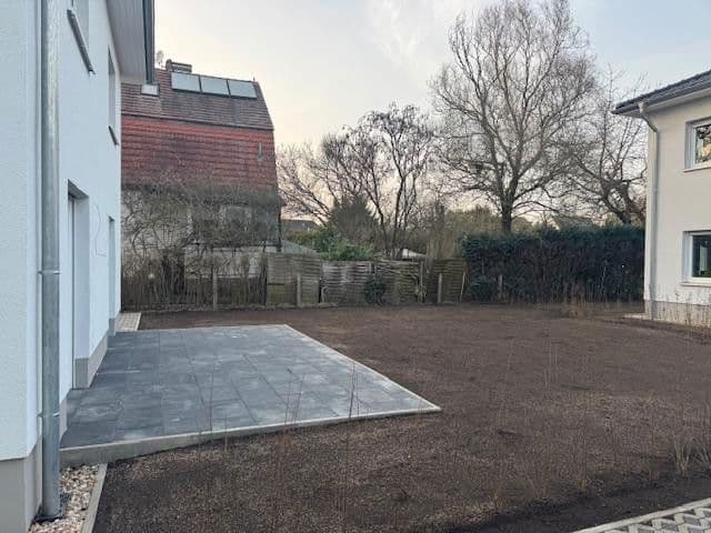 Prenájom domu 137 m², pozemek 300 m², Tiniusstr. 35, Berlin, Berlín Prenájom domu 137 m², pozemek 300 m², Tiniusstr. 35, Berlin, Berlín