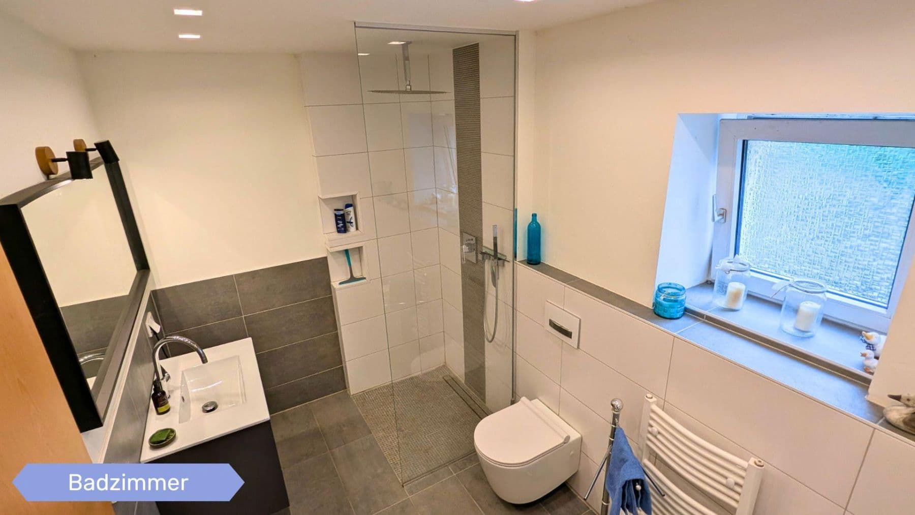 Predaj domu 213 m², pozemek 5.000 m², Garbsen, Dolné Sasko Predaj domu 213 m², pozemek 5.000 m², Garbsen, Dolné Sasko