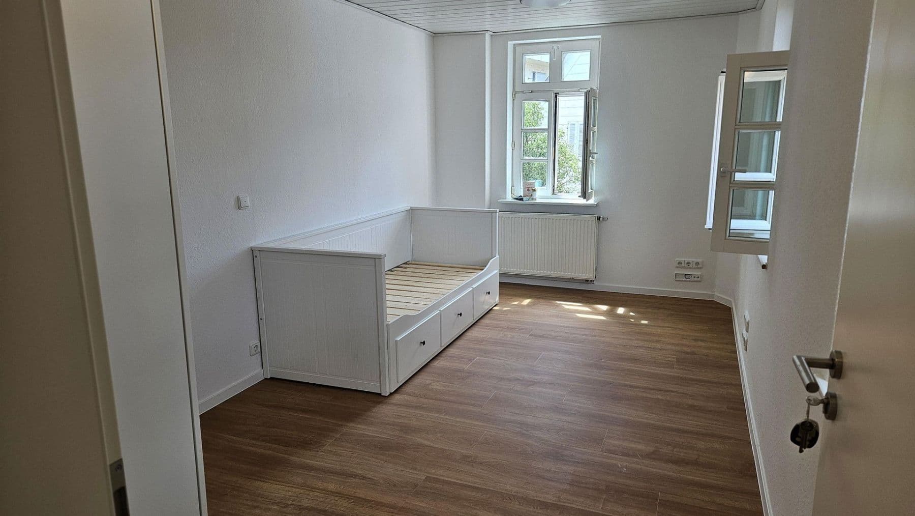 Prenájom domu 250 m², pozemek 720 m², Frankfurter Str. 22, Langen, Hesensko Prenájom domu 250 m², pozemek 720 m², Frankfurter Str. 22, Langen, Hesensko