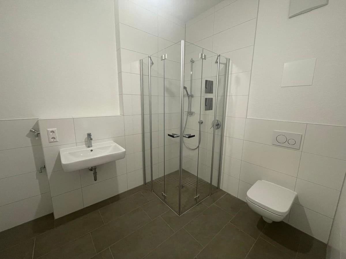 Prenájom bytu 2-izbový 78 m², Geranienstraße 21, Karlsruhe, Bádensko-Wurttembersko Prenájom bytu 2-izbový 78 m², Geranienstraße 21, Karlsruhe, Bádensko-Wurttembersko