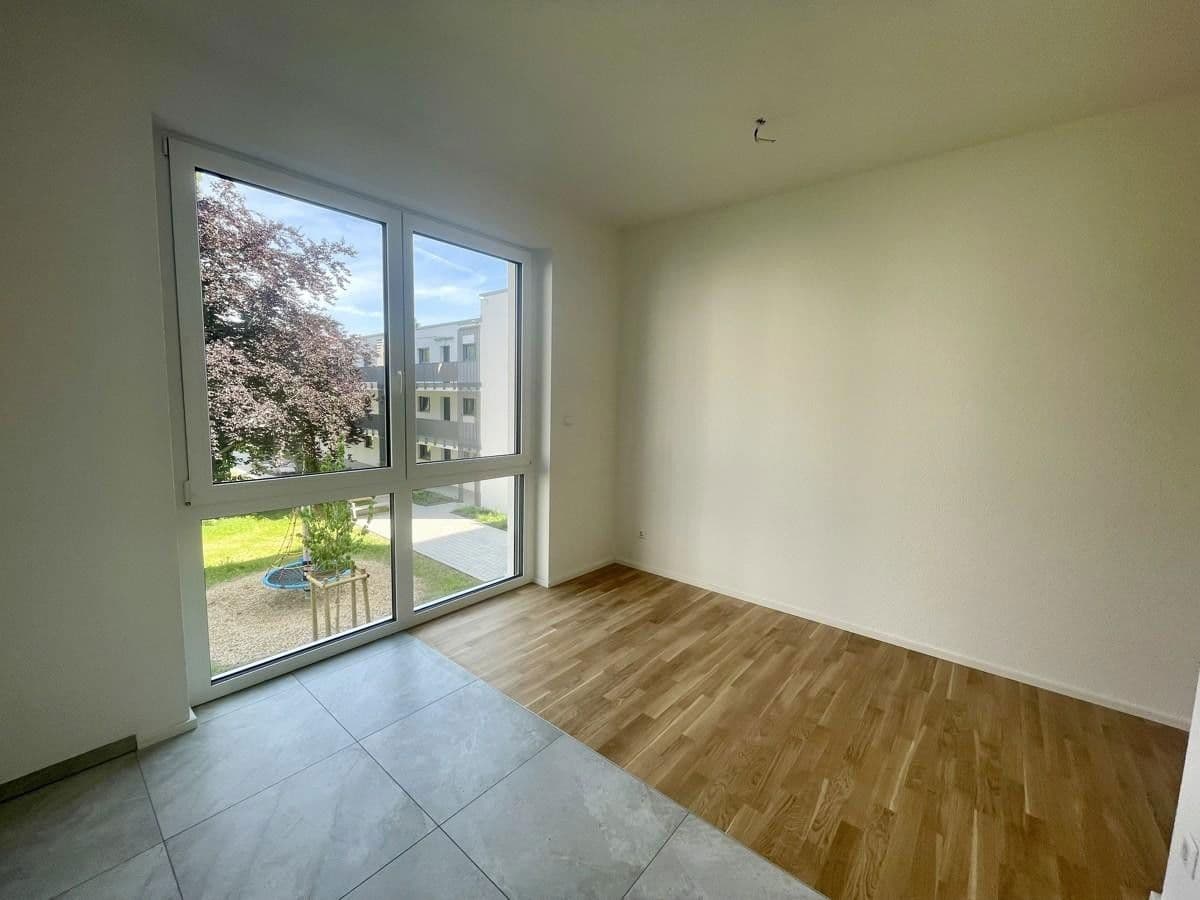 Prenájom bytu 2-izbový 78 m², Geranienstraße 21, Karlsruhe, Bádensko-Wurttembersko Prenájom bytu 2-izbový 78 m², Geranienstraße 21, Karlsruhe, Bádensko-Wurttembersko