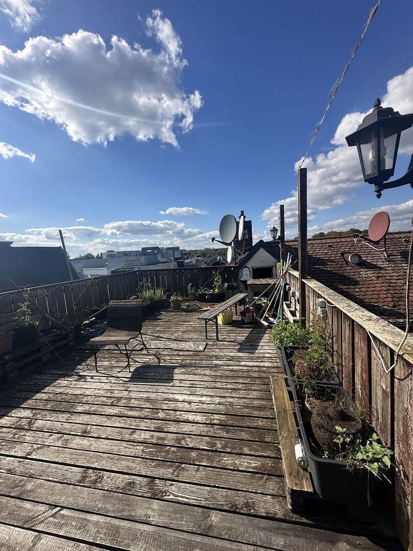 Prenájom bytu 4-izbový 151 m², Westliche Stadtmauerstraße 64, Erlangen, Bavorsko Prenájom bytu 4-izbový 151 m², Westliche Stadtmauerstraße 64, Erlangen, Bavorsko