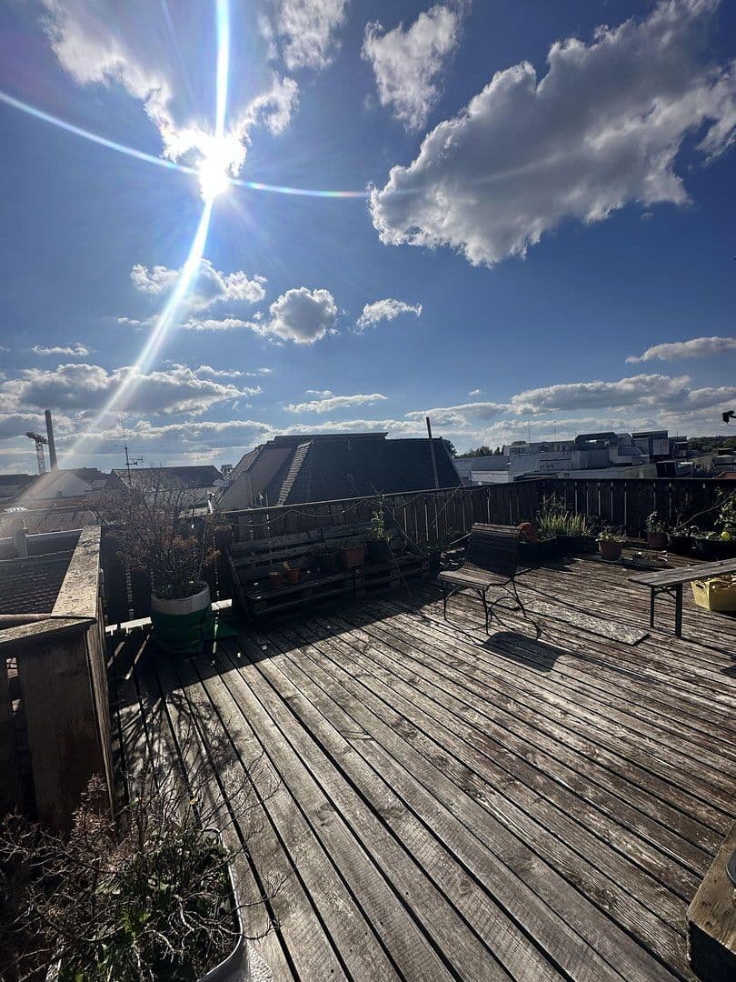 Prenájom bytu 4-izbový 151 m², Westliche Stadtmauerstraße 64, Erlangen, Bavorsko Prenájom bytu 4-izbový 151 m², Westliche Stadtmauerstraße 64, Erlangen, Bavorsko