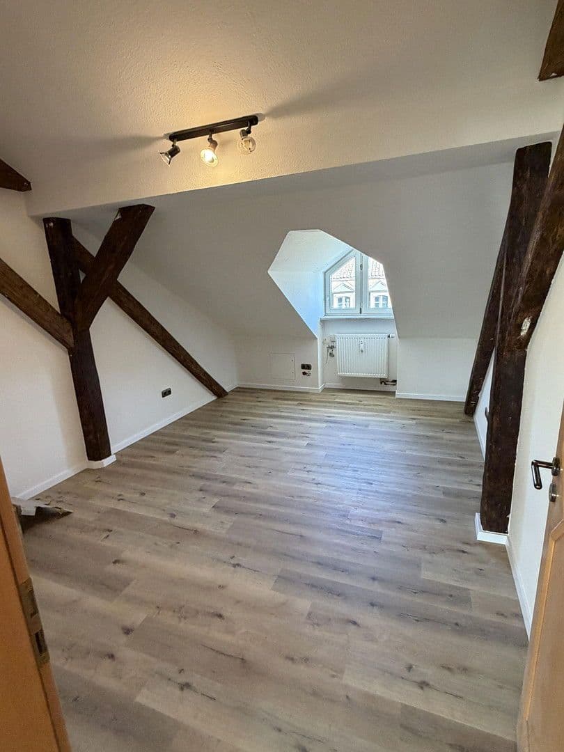 Prenájom bytu 4-izbový 151 m², Westliche Stadtmauerstraße 64, Erlangen, Bavorsko Prenájom bytu 4-izbový 151 m², Westliche Stadtmauerstraße 64, Erlangen, Bavorsko