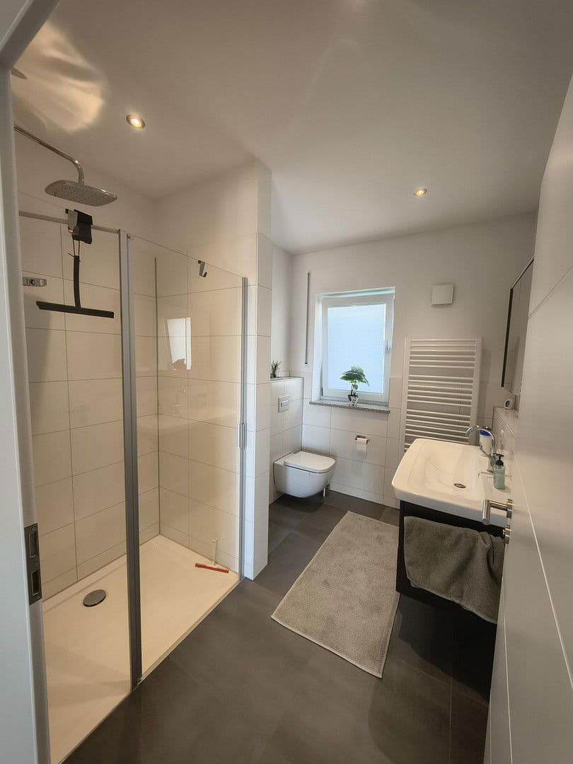 Predaj domu 205 m², pozemek 1.156 m², Ruhstorf a.d.Rott, Bavorsko Predaj domu 205 m², pozemek 1.156 m², Ruhstorf a.d.Rott, Bavorsko