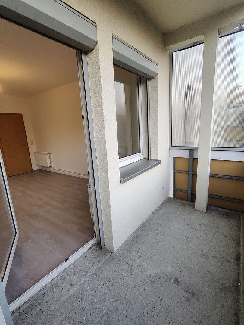 Prenájom bytu 3-izbový 62 m², Hauptstraße 344, Markkleeberg, Sasko Prenájom bytu 3-izbový 62 m², Hauptstraße 344, Markkleeberg, Sasko